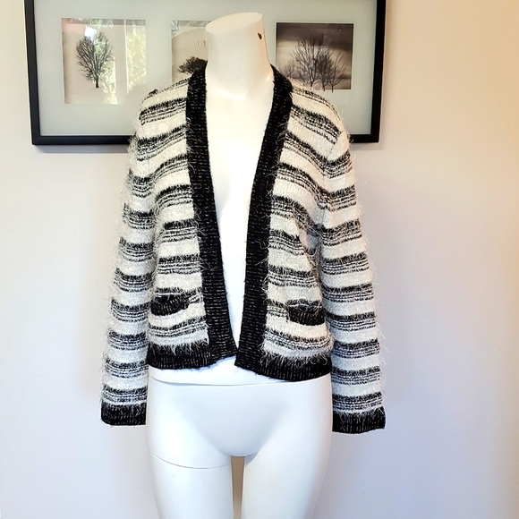 Calvin Klein Sweaters - Calvin Klein Crop Sweater